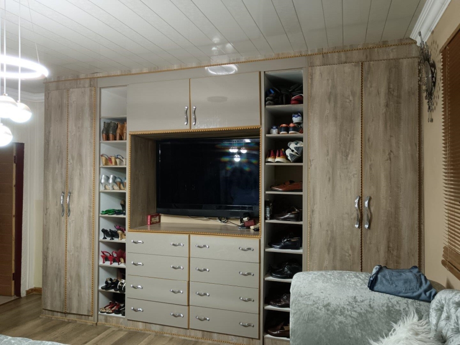 4 Bedroom Property for Sale in Vista Park Free State